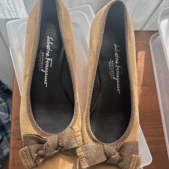 Shoes - Picture 2 of 5